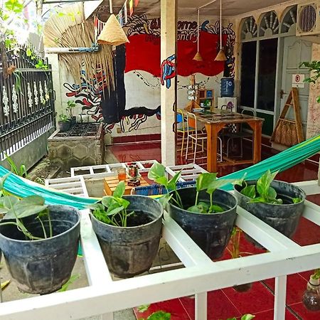 Deoplet Homestay & Gallery Yogyakarta Exteriör bild