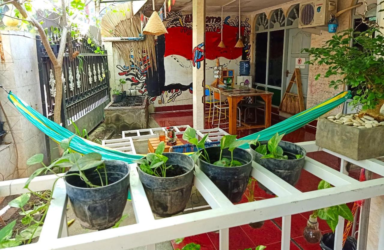 Deoplet Homestay & Gallery Yogyakarta Exteriör bild