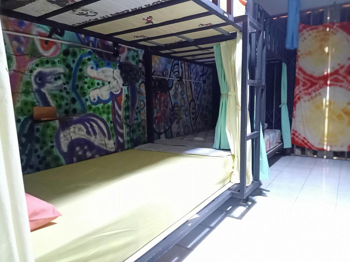 Deoplet Homestay & Gallery Yogyakarta Exteriör bild